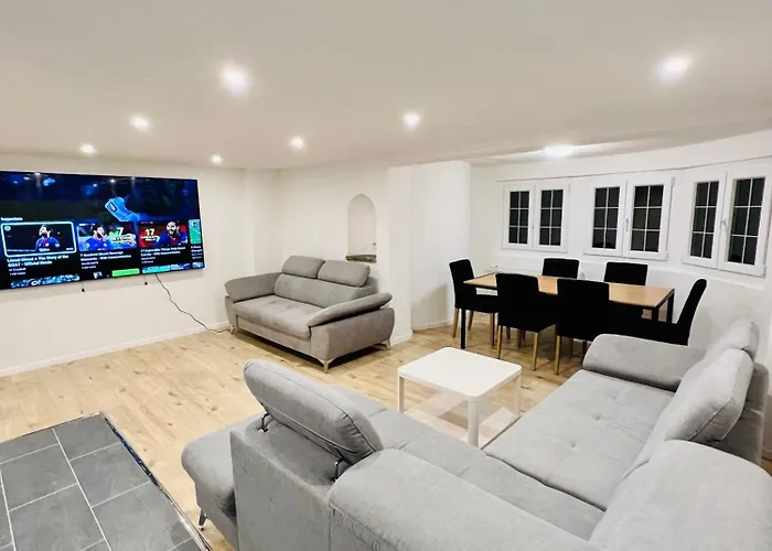 Luxury For Wef And Apartamento Küblis