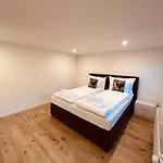 Luxury For Wef And * Küblis