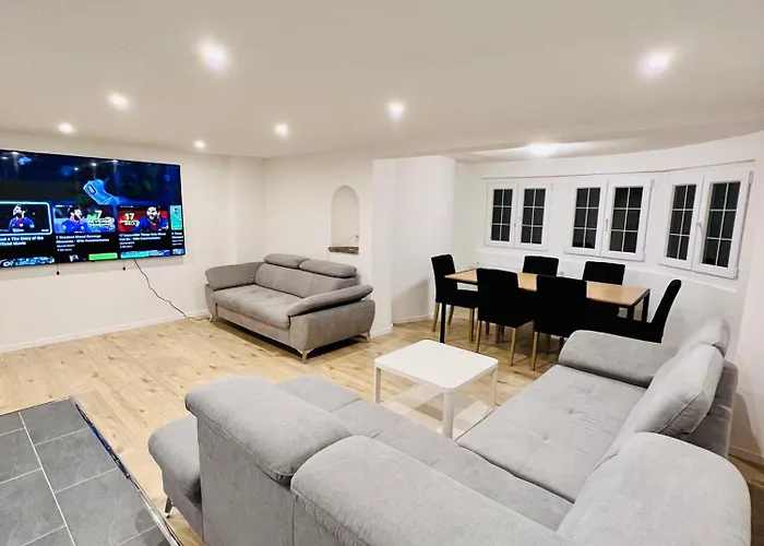 Luxury For Wef And Lägenhet